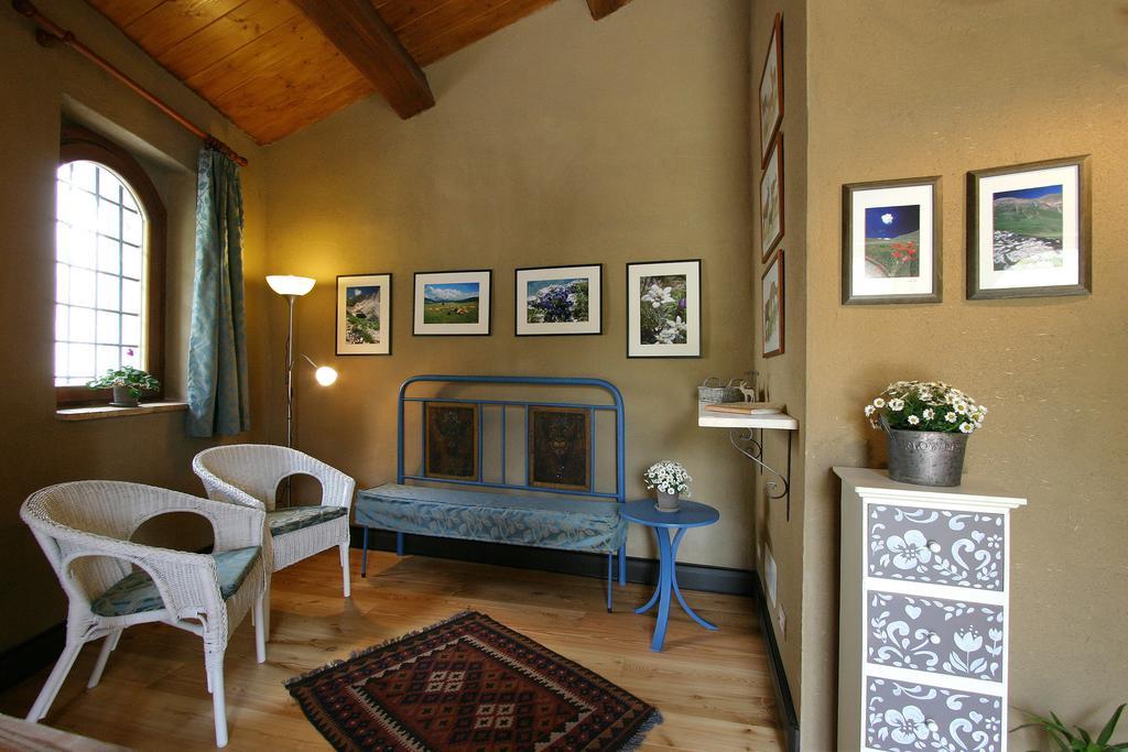 B&B Cascina Dell'Orso Castelsantangelo sul Nera Eksteriør bilde