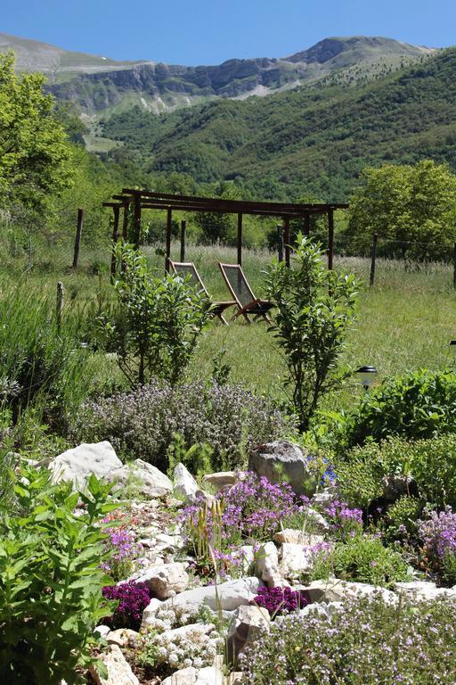 B&B Cascina Dell'Orso Castelsantangelo sul Nera Eksteriør bilde